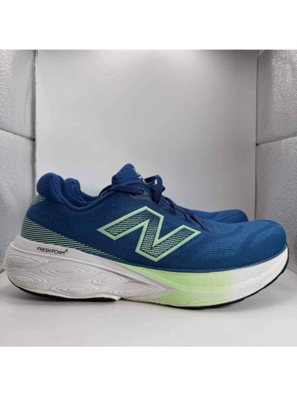 New Balance Fresh Foam X 880v15 Shoes Mens Size 11 2E Blue Running Cushioned Gym